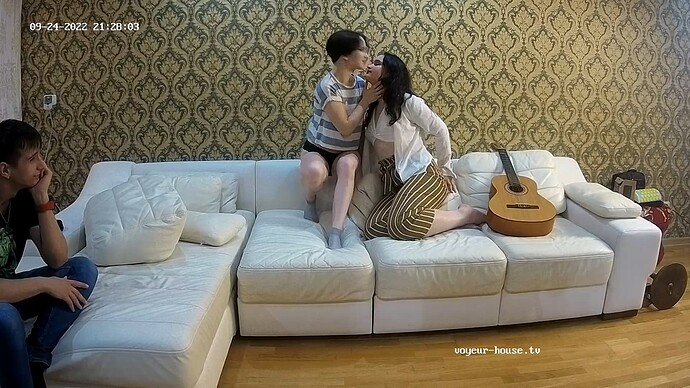 Wendy Indira kiss 9-24-22