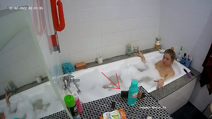Shana zoom-bathing 12-1-22