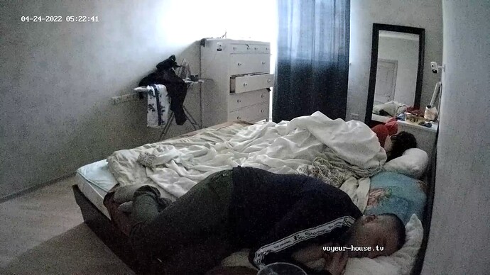 Palmer in bed