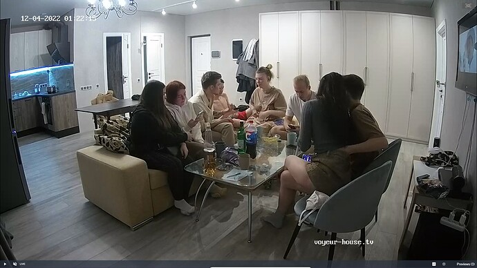 Ashampoo_Snap_samedi 3 décembre 2022_23h23m22s_001_Bedroom camera at Yan & Evelyn reallifecam apartment at Voyeur House TV (cam19) - Google Chrome