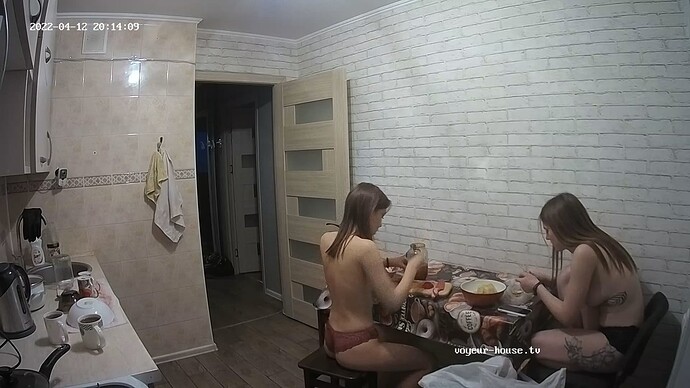 realm12-cam12-1649783885