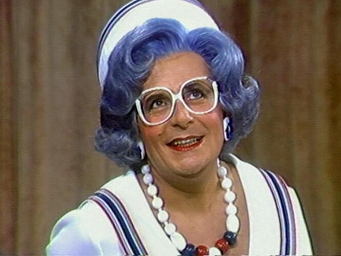 dame edna