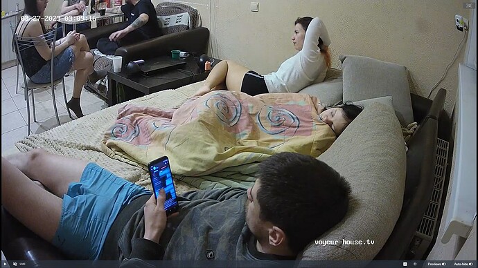 Ashampoo_Snap_lundi 27 mars 2023_2h9m53s_026_Kitchen camera at Lillian reallifecam apartment at Voyeur House TV (cam11) - Google Chrome