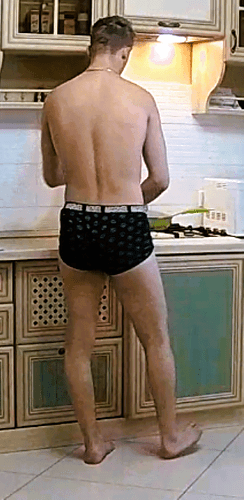 screenshot-voyeur-house.tv-2022.07.31-18_50_27