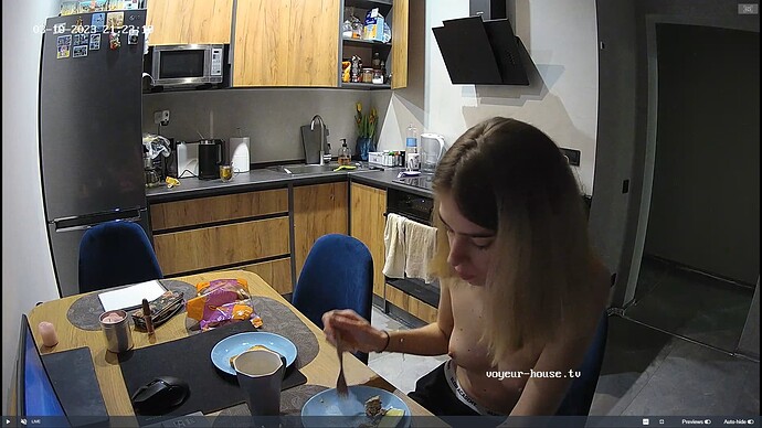Ashampoo_Snap_vendredi 10 mars 2023_19h23m59s_070_Jack & Rose apartment with reallifecam cameras at Voyeur House TV - Google Chrome