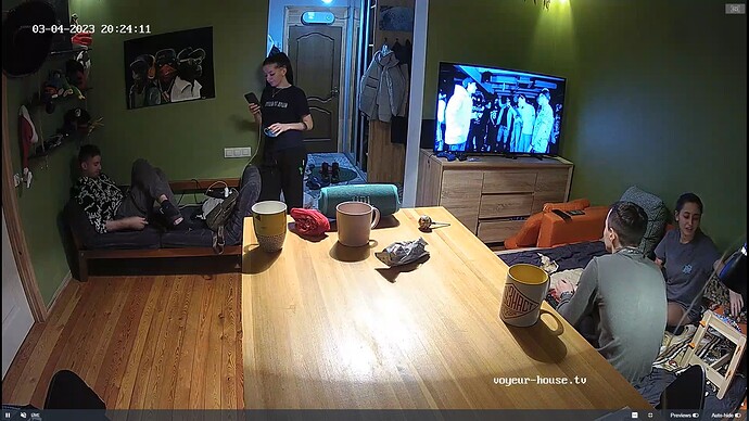 Ashampoo_Snap_samedi 4 mars 2023_18h24m43s_018_Finley & Francesca, Tali apartment with reallifecam cameras at Voyeur House TV - Google Chrome