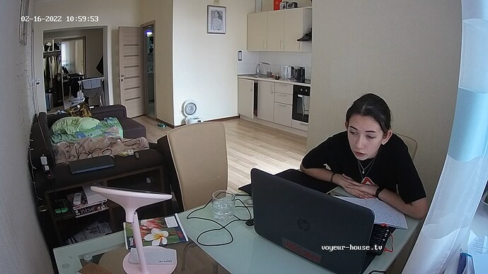 realm8-cam14-1645002026