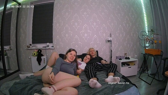 realm8-cam18-1728243147