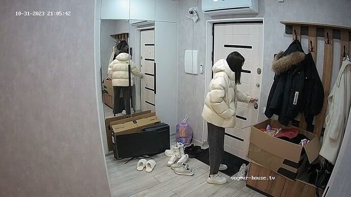 realm1-cam111-1698775578