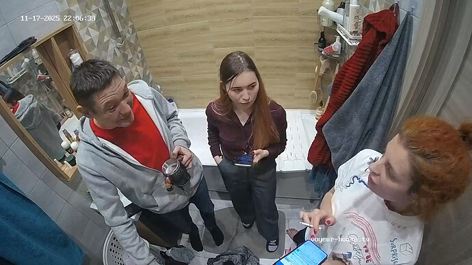 realm18-cam113-1763421014