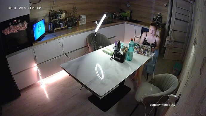 realm64-cam11-1748558776