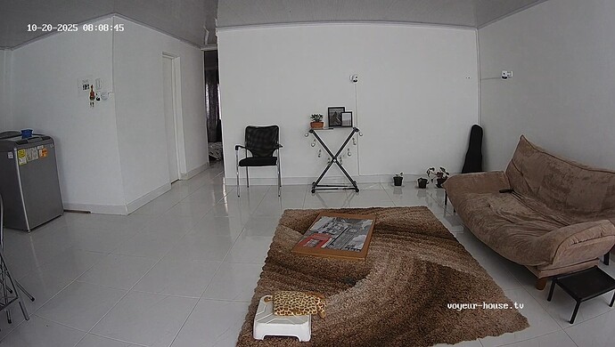 realm121-cam14-1760965758