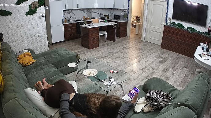 realm126-cam15-1767728887