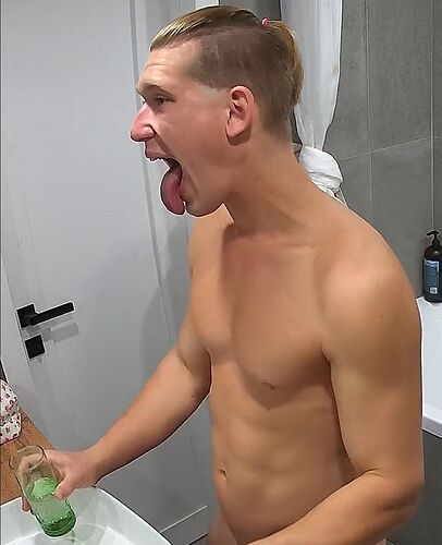 Pyro_260908_bathroom_@Swera&_Jaxon_realm56_01