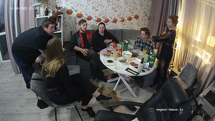 realm18-cam15-1763499352