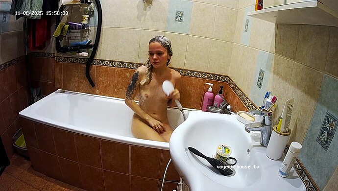 realm60-cam18-1762433997