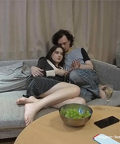 Screenshot 2023-06-13 at 14-38-19 Guest bedroom camera at Sophia Elon Claudia reallifecam apartment at Voyeur House TV (cam110)