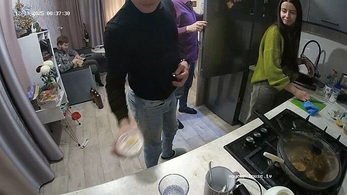 realm18-cam11-1765577068