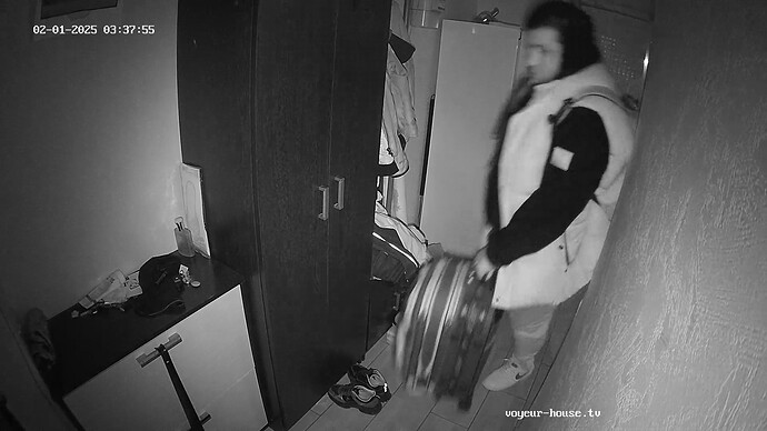realm15-cam110-1738409247