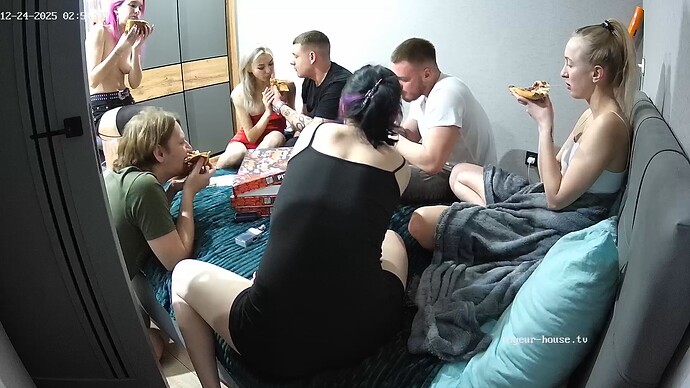 realm42-cam18-1766534233