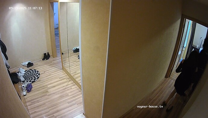 realm52-cam111-1758258470