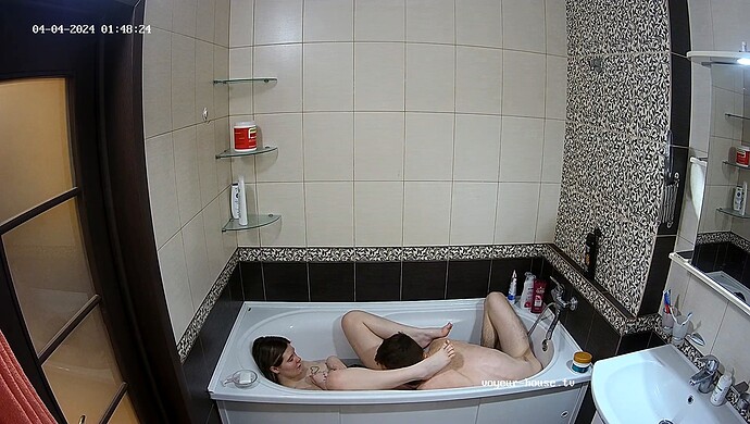 realm22-cam19-1712180030