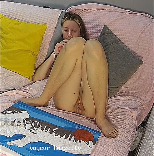 Luna_251202_pussy_nude_couch_@_Luna_realm107_01