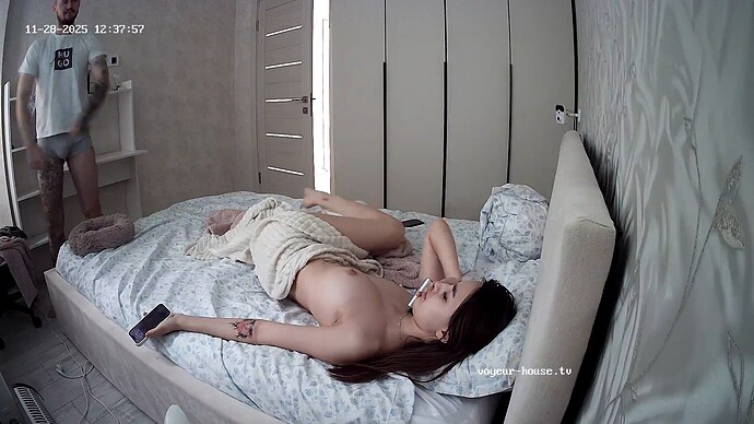 realm13-cam16-1764329291