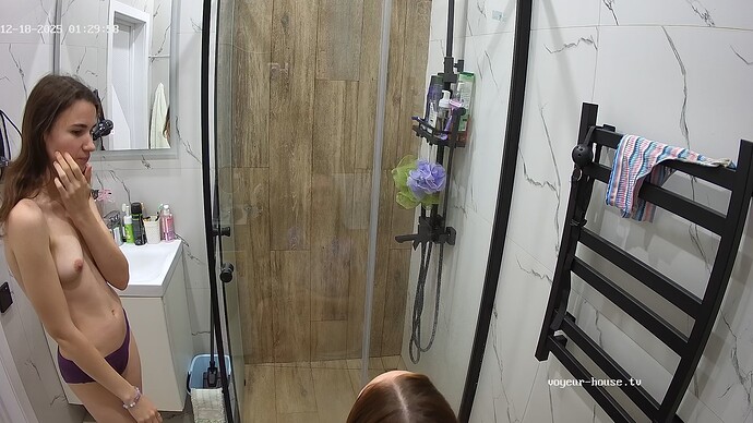 realm125-cam110-1766010631