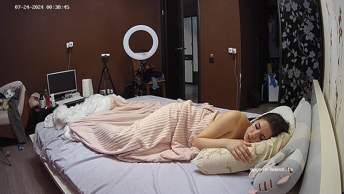 realm11-cam18-1721770760