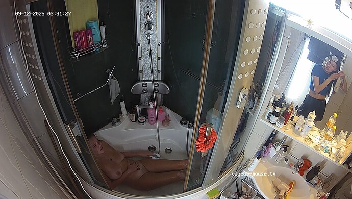 realm110-cam113-1757627299