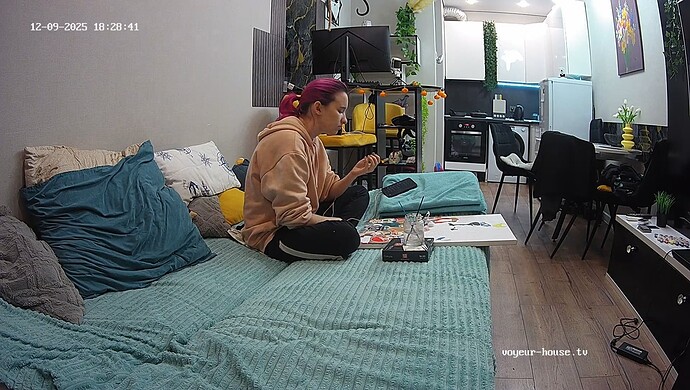 realm42-cam15-1765294174