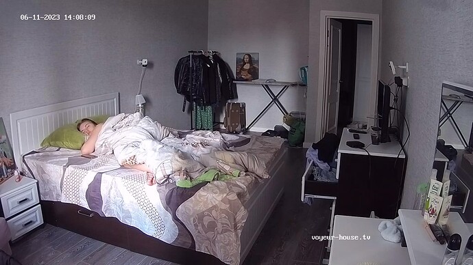 Lisbet_230611_naked_bumm_s___ping_bed_@_Lisbet_realm53-cam17-1686482674