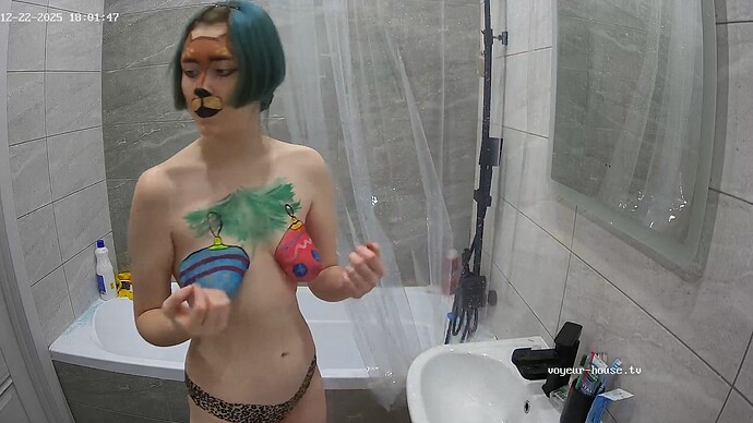 realm5-cam19-1766415752