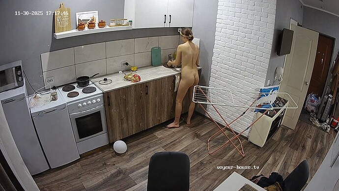 realm107-cam11-1764512300