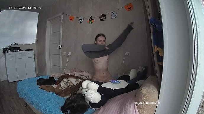 realm69-cam13-1734379341