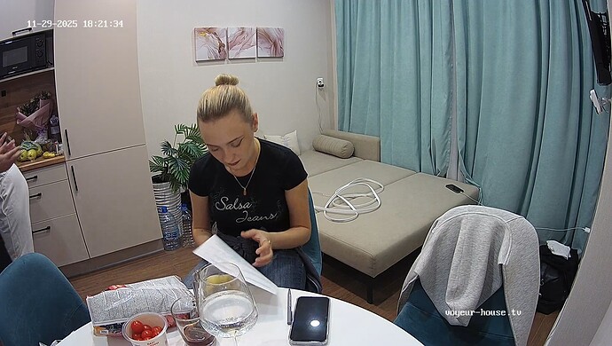 realm127-cam13-1764429731