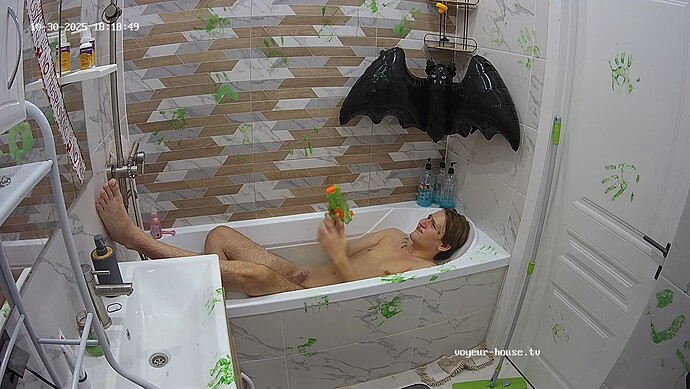 realm42-cam19-1761837595