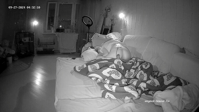 realm37-cam13-1727401223