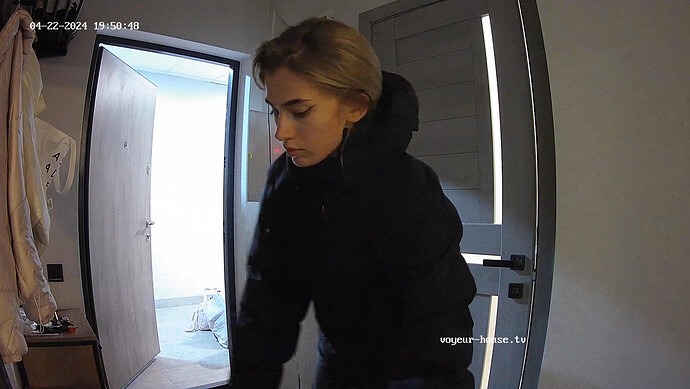 realm8-cam110-1713812817