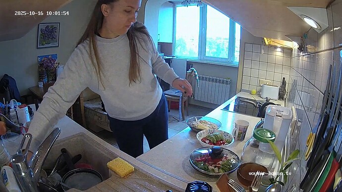 realm34-cam11-1760600091