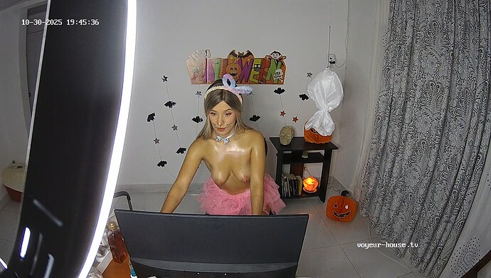 realm121-cam19-1761874185