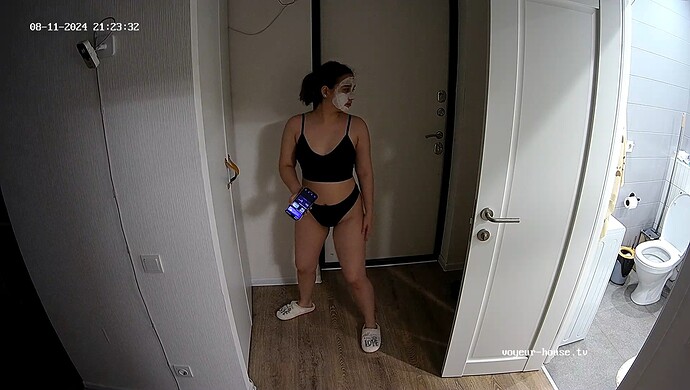 realm2-cam111-1723400603