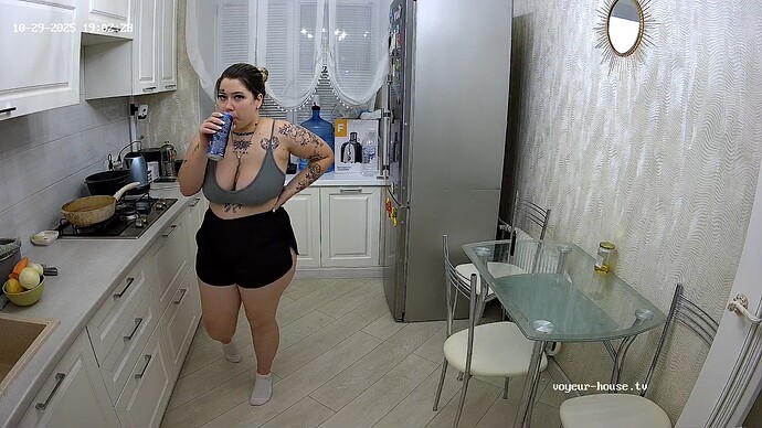 realm122-cam12-1761755819