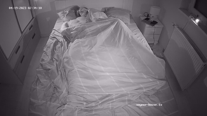 Silver_230419_Bradley_bed_smiling_realm15-cam17-1681887206