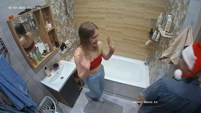 realm18-cam113-1767783374