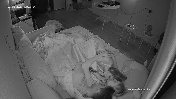 realm69-cam14-1739046582