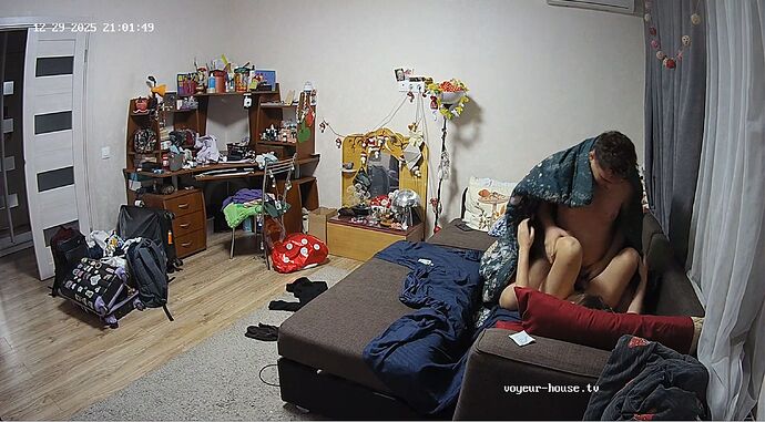 Waldo_251229_Agnieszka_fucking_livingroom_@_Camille_Pure_Kitty_realm71_02