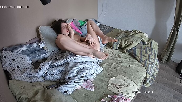 realm152-cam16-1775113642