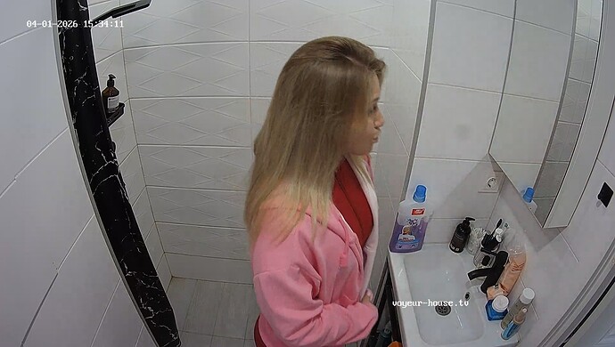 realm112-cam18-1775047157